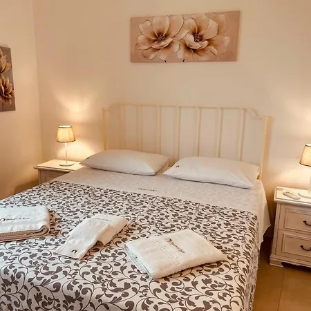 Dimore Di - La Corte Pensjonat Lecce